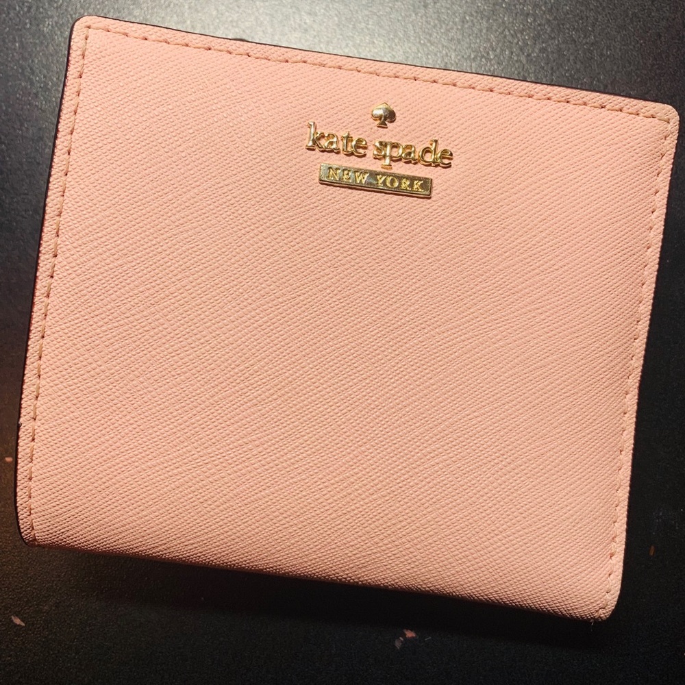 Kate Spade cameron street adalyn wallet